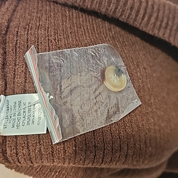 Entro Plus Brown Button Down Ribbed Shacket - Picture 8 of 9